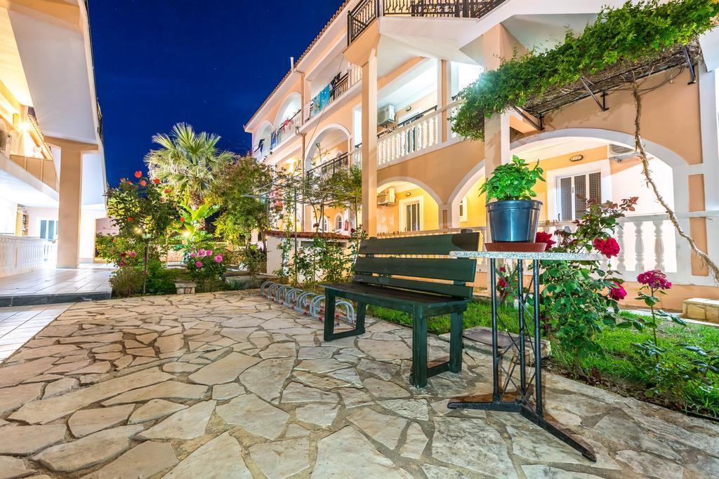 Athina Apartments Zante Extérieur photo