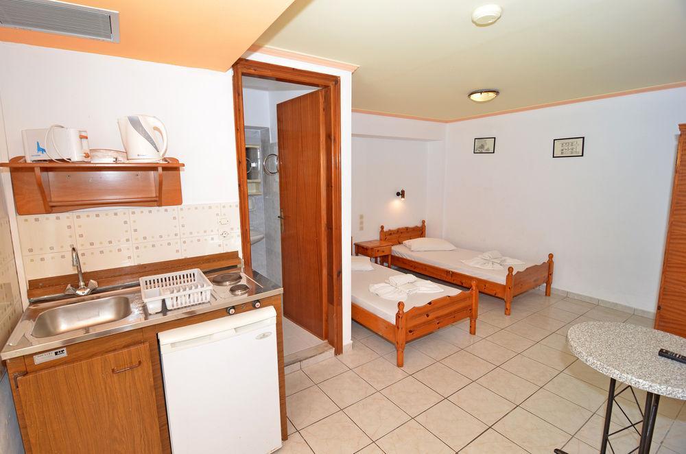 Athina Apartments Zante Extérieur photo